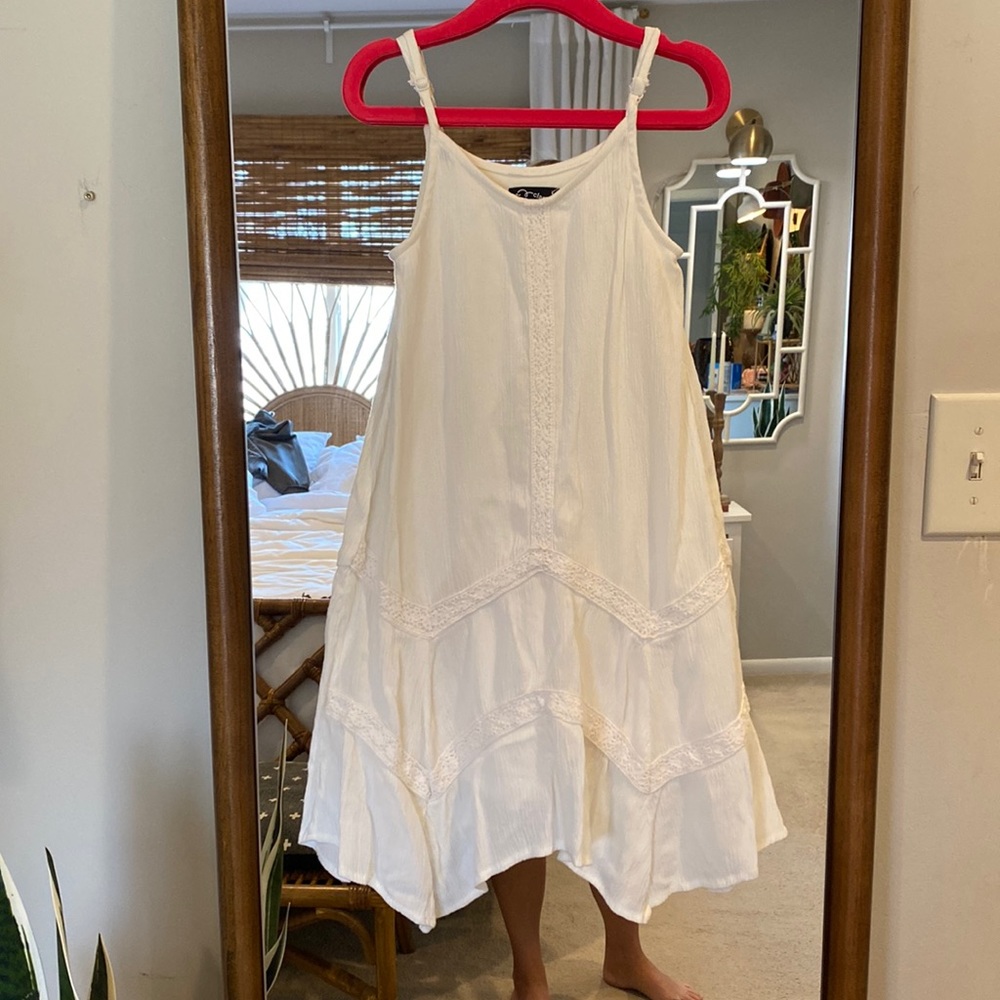 Art Class size XS (4/5) Ivory Spaghetti Strap Dress